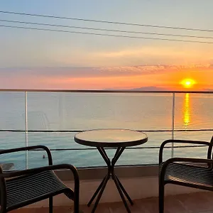 https://marabou-hotel.hotelschalkidiki.net